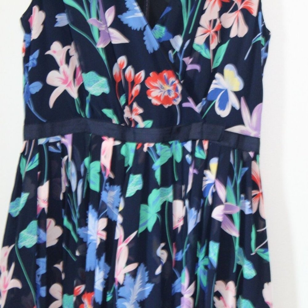 Talbots Floral V-Neck Chiffon Pleated Dress Ribbon Navy Women's Size 8 H12694 - Picture 3 of 11